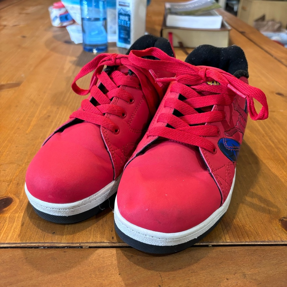 Heelys youth boys wheeled spiderman skate shoes red 5